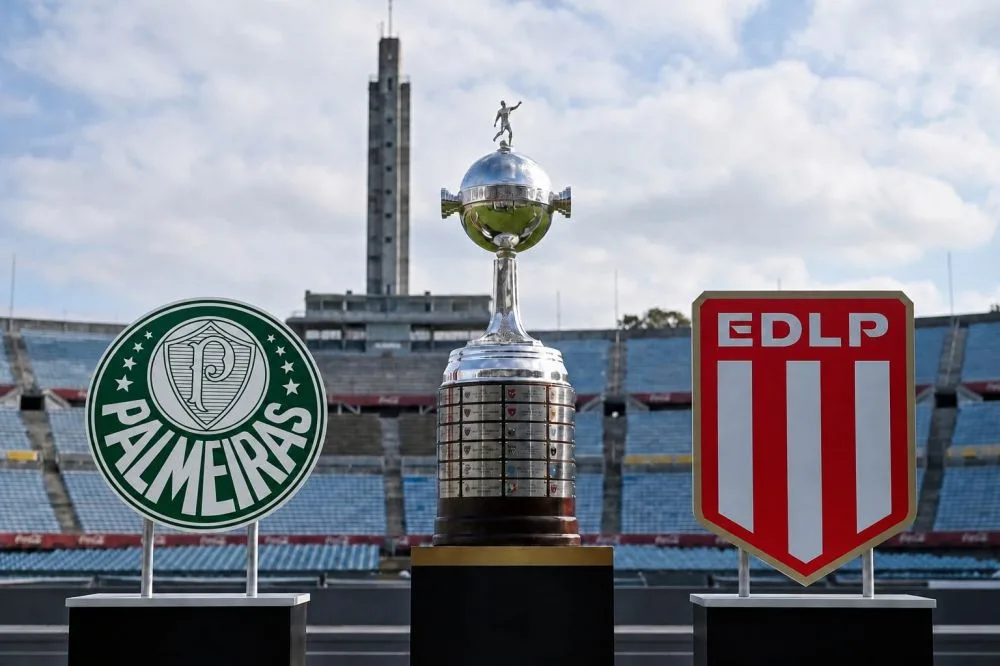LA FINAL: ESTUDIANTES VS PALMEIRAS – CHARTER EN BUS A MONTEVIDEO